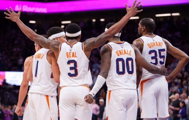 B体育APP-近12战9负！夕阳西下无可避免 太阳坐等夏天拆队？