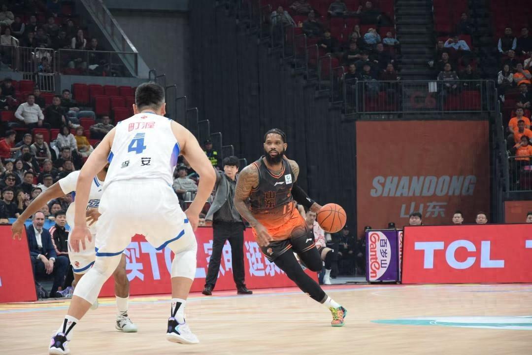 B体育下载-109比82!豪取8连胜后连放大招,山东男篮作出决定,邱彪还有利好