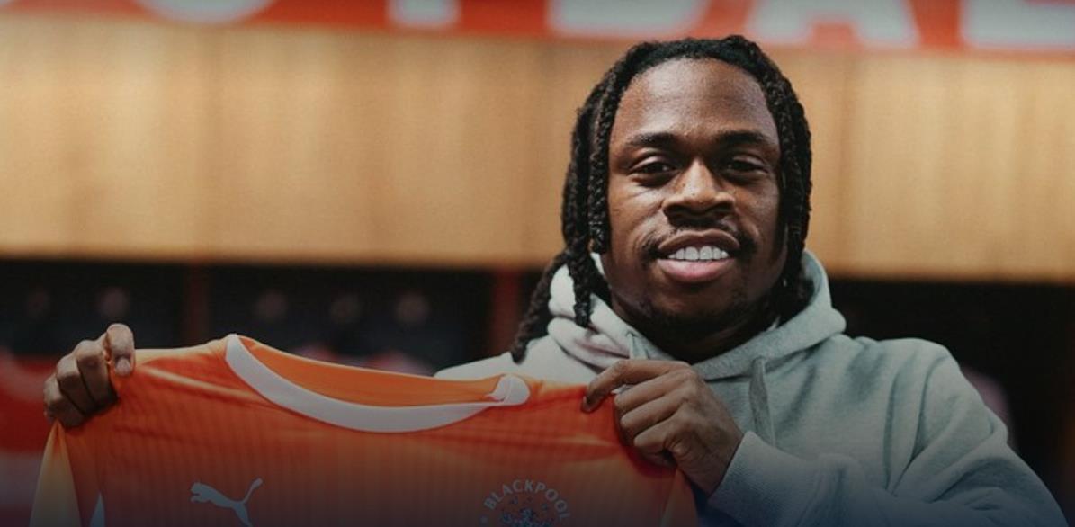 B体育下载-官方：布莱克浦租借伯恩利前锋奥巴费米